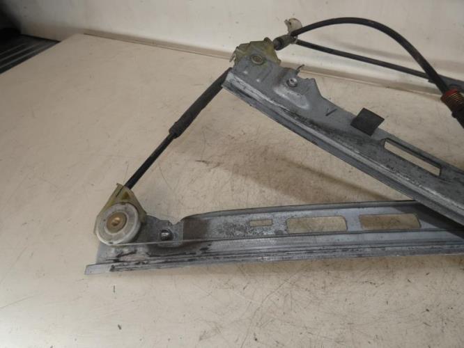 Leve vitre electrique avant droit PEUGEOT 5 portes