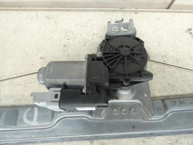 Leve vitre electrique avant droit PEUGEOT 207