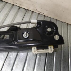 Leve vitre electrique avant droit BMW SERIE 1 E87 PHASE 1 Diesel