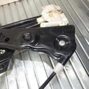 Leve vitre electrique avant droit BMW SERIE 3 E90 PHASE 1 Diesel