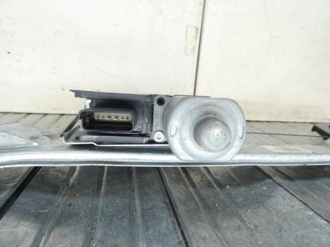 Leve vitre electrique avant droit PEUGEOT