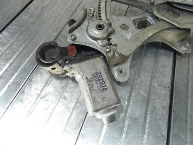 Leve vitre electrique avant droit TOYOTA RAV4 2 PHASE 1 Diesel