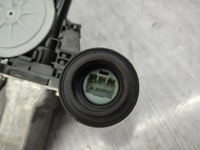 Leve vitre electrique avant droit TOYOTA PRIUS 2 Essence/Hybride