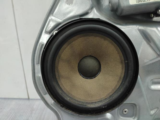 Leve vitre electrique avant droit VOLKSWAGEN POLO 4 PHASE 2 Diesel