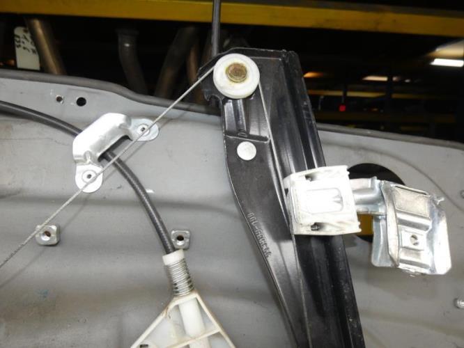 Leve vitre electrique avant droit MERCEDES