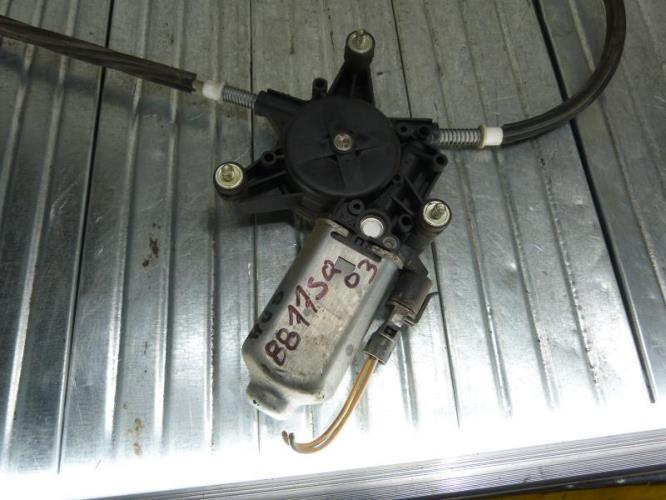 Leve vitre electrique avant droit RENAULT MEGANE 1 PHASE 1 Essence