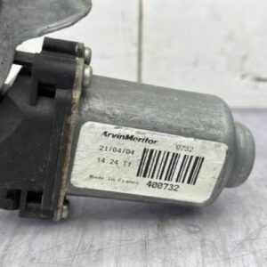 Leve vitre electrique avant droit RENAULT CLIO 2 PHASE 2 Essence