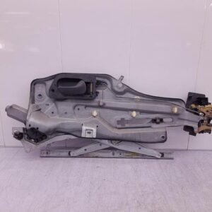 Leve vitre electrique avant droit RENAULT LAGUNA 1 PHASE 2 Diesel