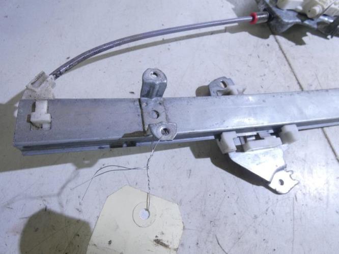 Leve vitre electrique avant droit NISSAN MICRA 3 PHASE 1 Essence