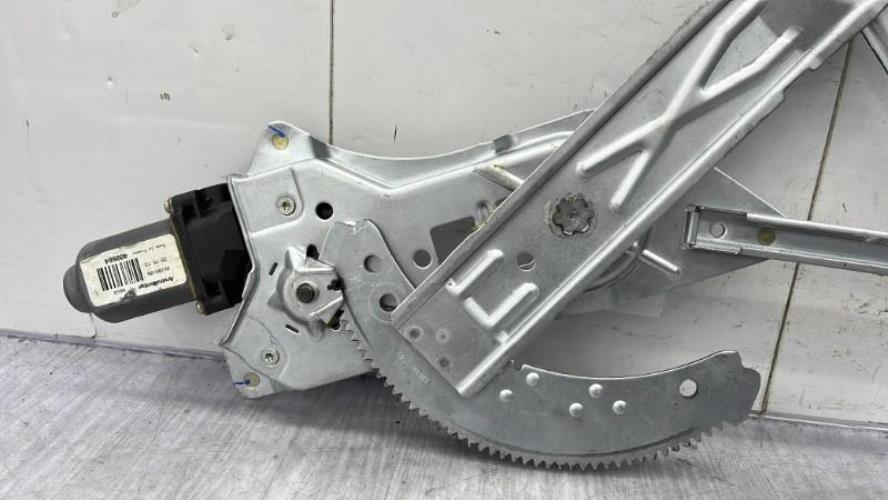 Leve vitre electrique avant droit RENAULT KANGOO 1 PHASE 2 Essence