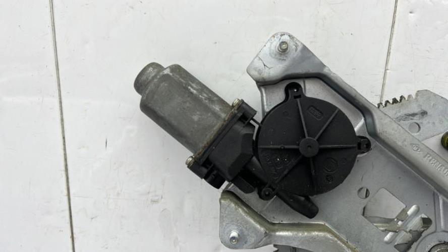 Leve vitre electrique avant droit RENAULT KANGOO 1 PHASE 2 Diesel