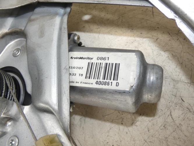 Leve vitre electrique avant droit RENAULT