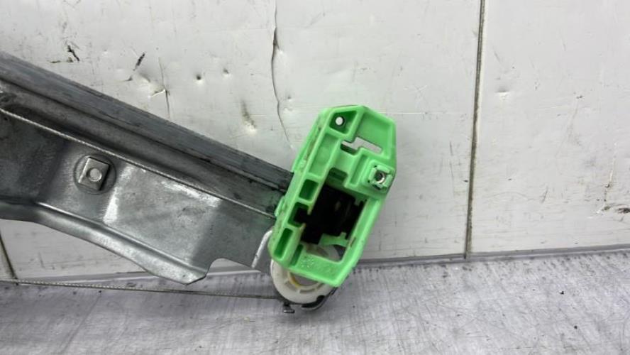 Leve vitre electrique avant droit RENAULT