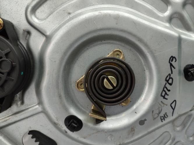 Leve vitre electrique avant droit HYUNDAI TUCSON 1 Diesel