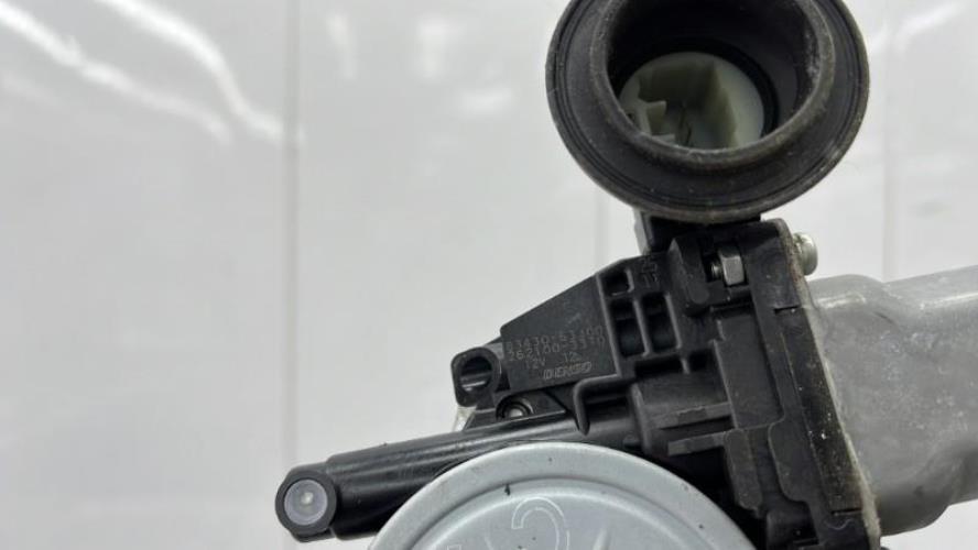 Leve vitre electrique avant droit SUZUKI SWIFT 3 Diesel