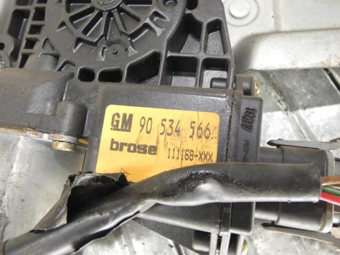 Leve vitre electrique avant droit OPEL TIGRA 1 COUPE Essence