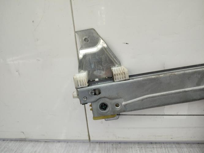 Leve vitre electrique avant droit PEUGEOT 308 1 PHASE 1 Diesel