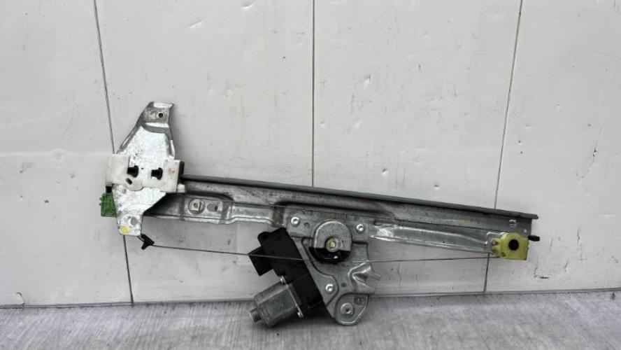 Leve vitre electrique avant droit PEUGEOT 308 1 SW PHASE 1 BREAK Diesel