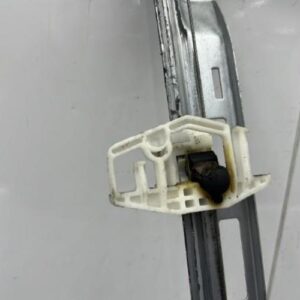 Leve vitre electrique avant droit PEUGEOT 206+ Essence