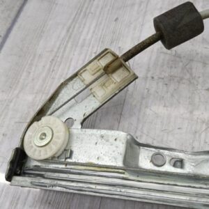 Leve vitre electrique avant droit PEUGEOT 206+ Diesel