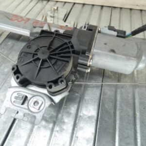 Leve vitre electrique avant droit PEUGEOT 207 PHASE 1 Diesel