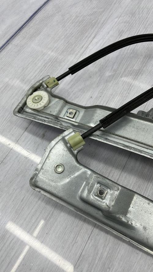 Leve vitre electrique avant droit CITROEN DS3 PHASE 1 Essence