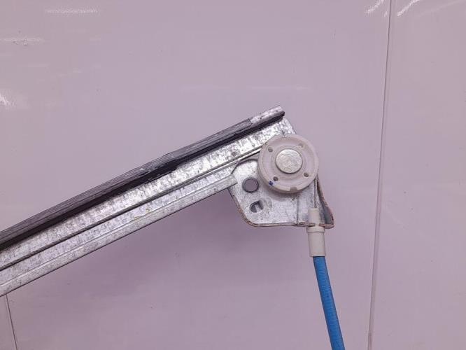 Leve vitre electrique avant droit PEUGEOT 307 PHASE 2 BREAK Diesel
