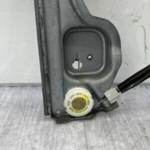 Leve vitre electrique avant droit PEUGEOT 1007 Diesel