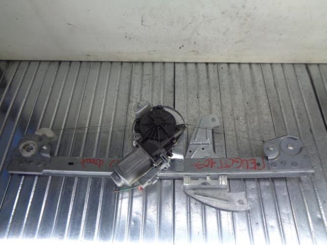 Leve vitre electrique avant droit PEUGEOT 107 PHASE 2 Essence