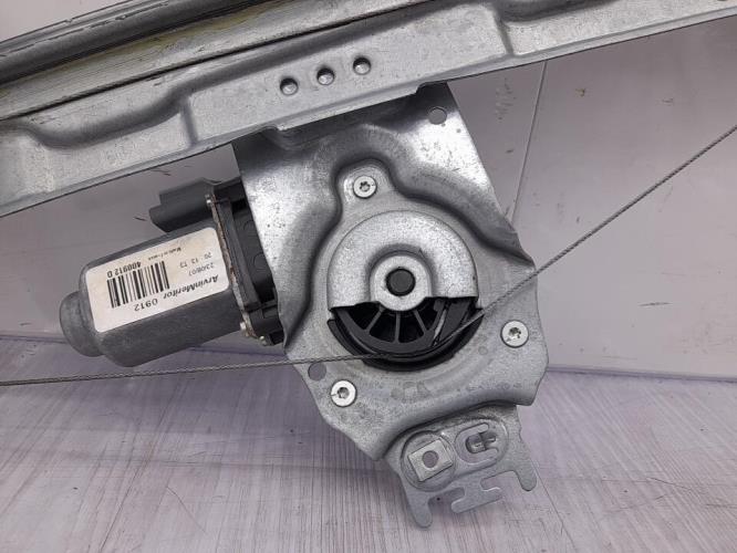 Leve vitre electrique avant droit PEUGEOT 207 PHASE 1 Diesel