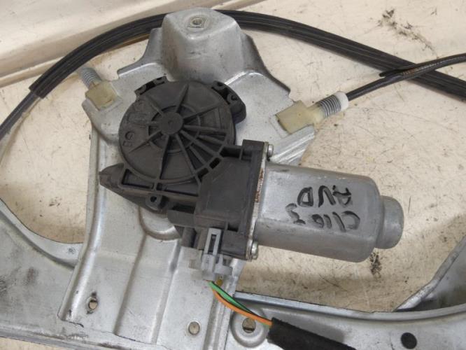Leve vitre electrique avant droit RENAULT CLIO 3 PHASE 1