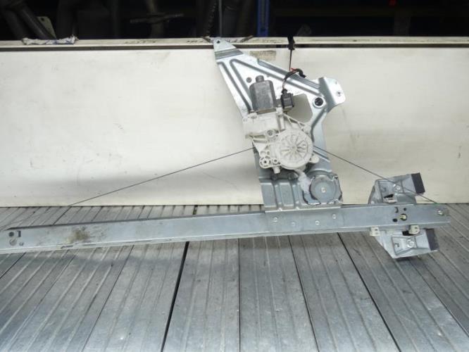 Leve vitre electrique avant droit MERCEDES SPRINTER 1 PHASE 2 Diesel