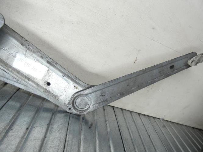 Leve vitre electrique avant droit OPEL TIGRA 1 COUPE Essence