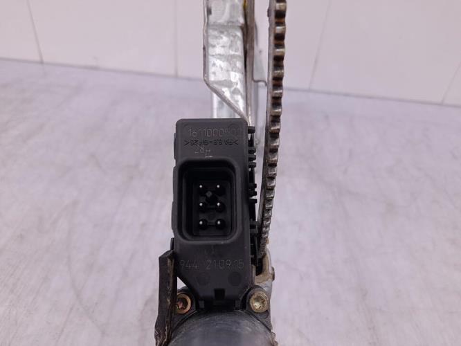 Leve vitre electrique avant droit OPEL ZAFIRA A PHASE 1 Diesel