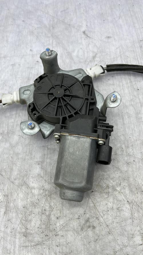 Leve vitre electrique avant droit RENAULT CLIO 2 PHASE 1 Diesel