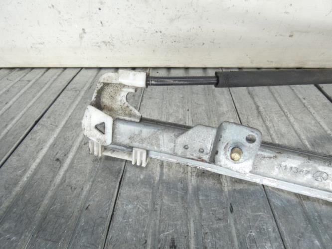 Leve vitre electrique avant gauche PEUGEOT