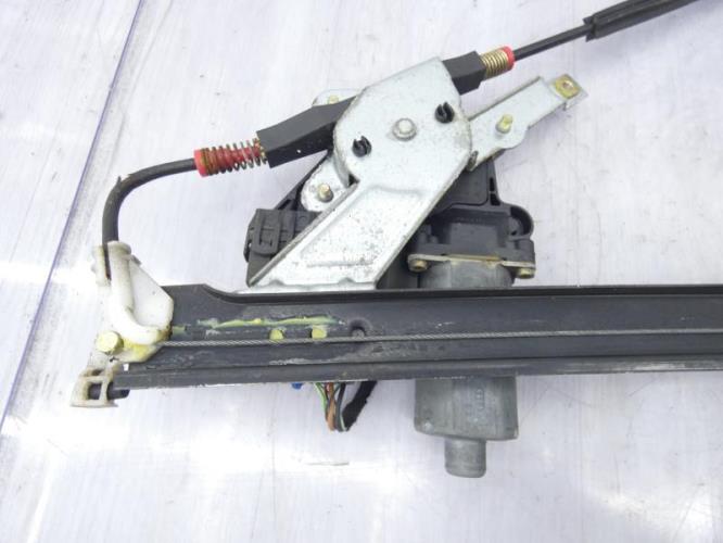 Leve vitre electrique avant droit FORD MONDEO 2 Diesel