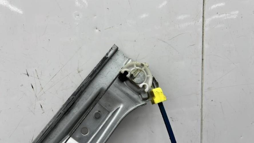 Leve vitre electrique avant gauche OPEL CORSA D PHASE 1 Diesel