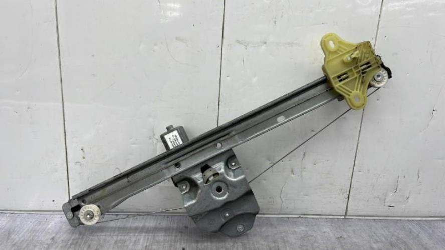 Leve vitre electrique avant gauche RENAULT CLIO 4 PHASE 2 Diesel