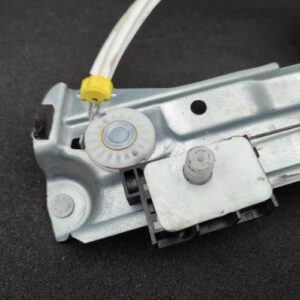 Leve vitre electrique avant gauche RENAULT SCENIC 4 Diesel