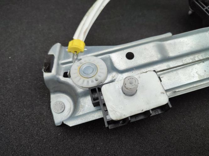 Leve vitre electrique avant gauche RENAULT SCENIC 4 Diesel