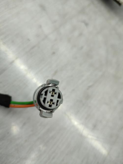 Leve vitre electrique avant gauche RENAULT CLIO 3 PHASE 2 BREAK Essence