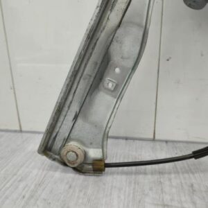 Leve vitre electrique avant gauche RENAULT CLIO 3 PHASE 2 Essence