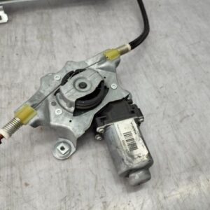 Leve vitre electrique avant gauche RENAULT TWINGO 2 PHASE 2 Essence