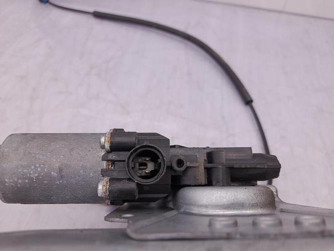 Leve vitre electrique avant gauche RENAULT CLIO 3 PHASE 1