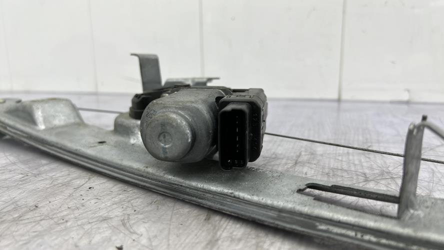 Leve vitre electrique avant gauche RENAULT GRAND SCENIC 2 PHASE 2 Diesel