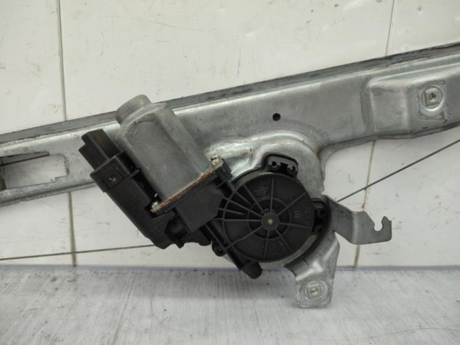 Leve vitre electrique avant gauche RENAULT SCENIC 2 PHASE 2 Diesel