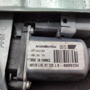 Leve vitre electrique avant gauche PEUGEOT 207 PHASE 1 Essence
