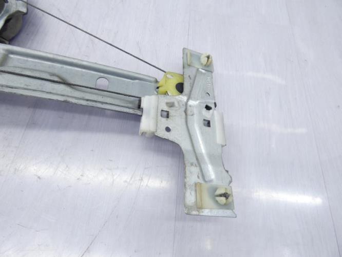 Leve vitre electrique avant gauche PEUGEOT 207 PHASE 1 Diesel