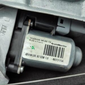 Leve vitre electrique avant gauche PEUGEOT 207 PHASE 1 Diesel